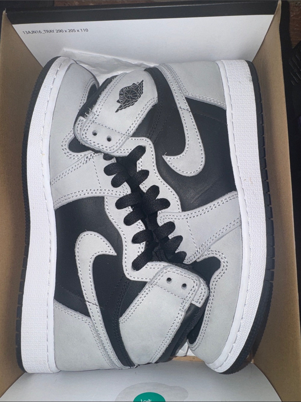 Air Jordan 1 retro high “Shadow 2.0” size 7Y